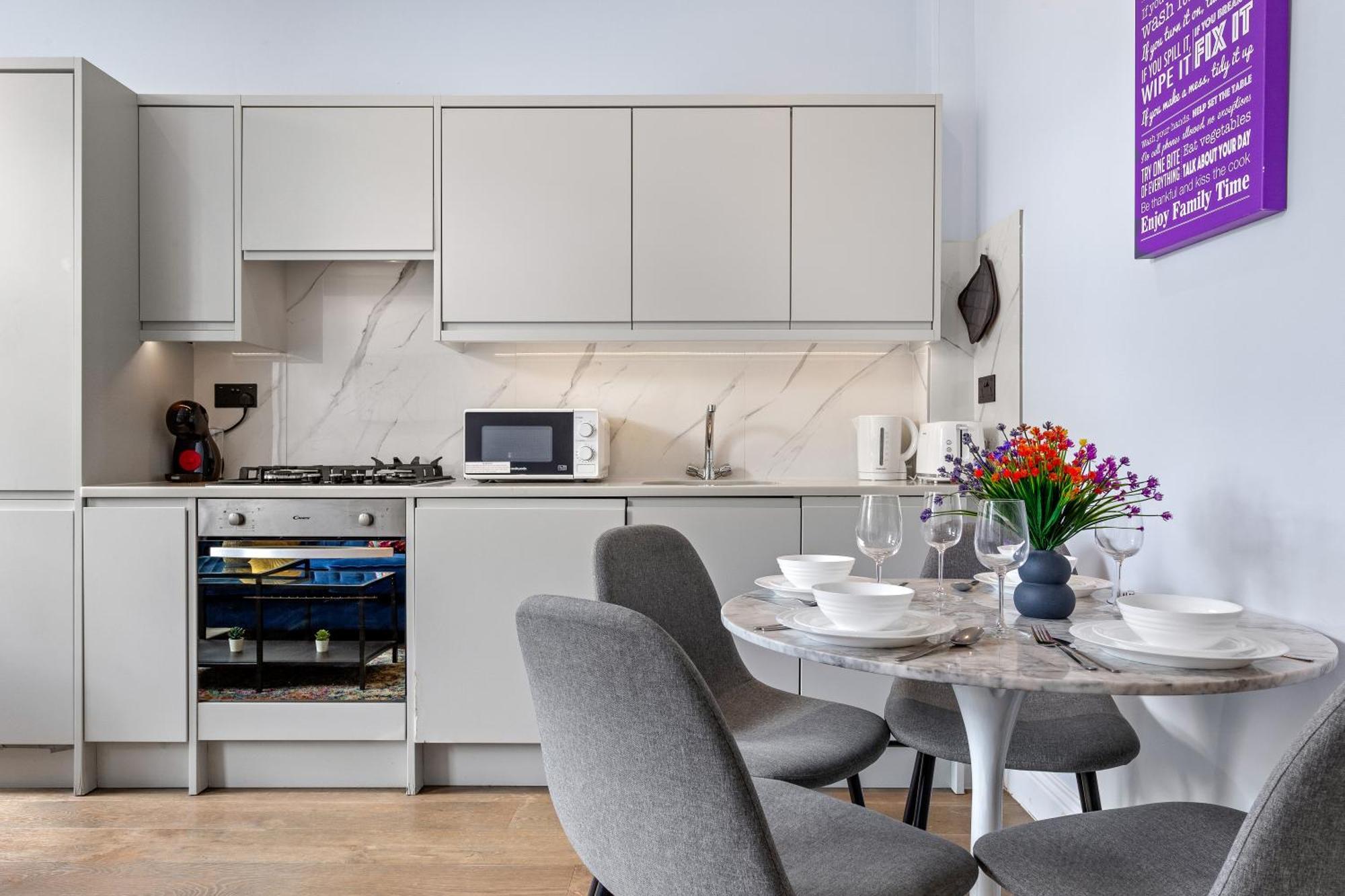 Stylish 2 Bedroom Apartment In Westminster Sleeps 5 With Ac 런던 외부 사진